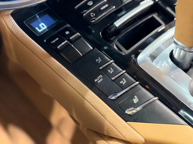 Used 2012 Porsche Cayenne image 32