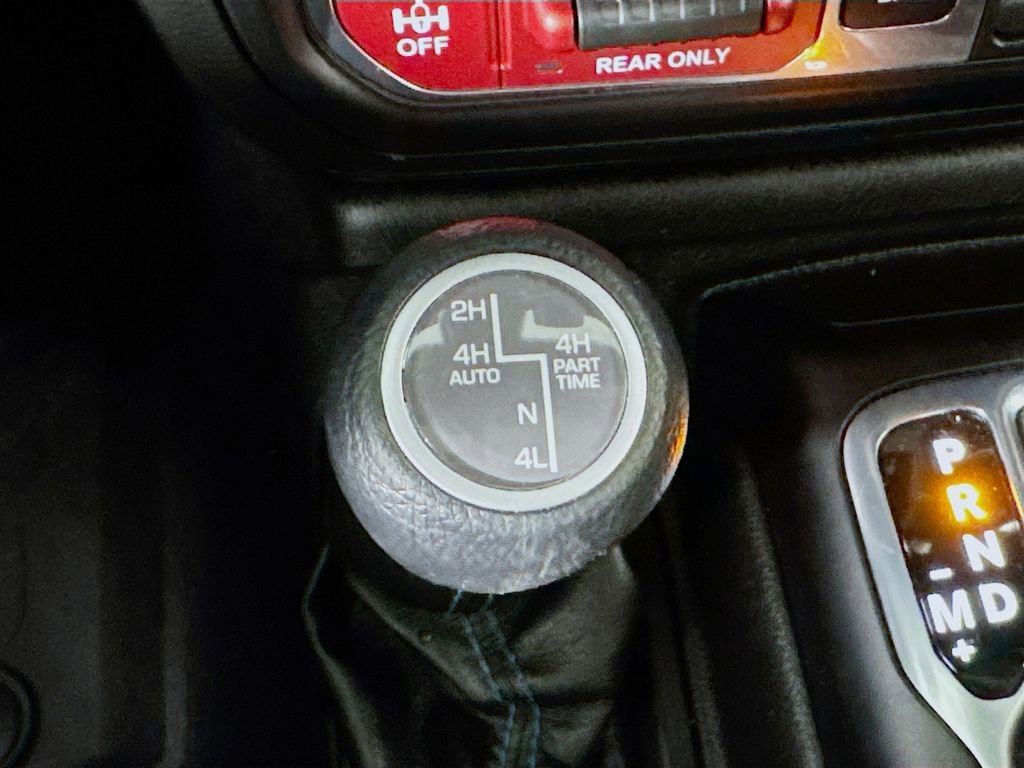 Used 2022 Jeep Wrangler Unlimited Rubicon 4xe w/ Cold Weather Group image 18