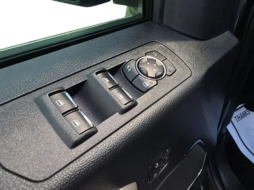 Used 2019 Ford F150 Platinum w/ Equipment Group 701A Luxury AWD/4WD image 12