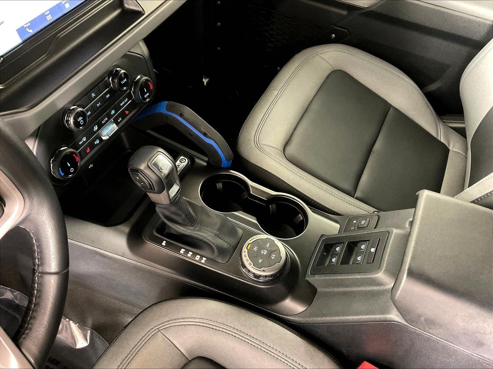Used 2022 Ford Bronco Black Diamond w/ Sasquatch Package AWD/4WD image 18