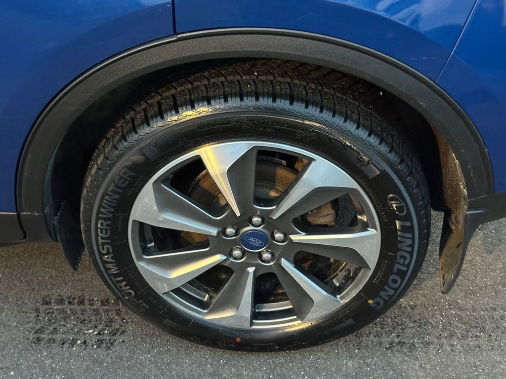 Used 2023 Ford Escape Platinum w/ Class II Trailer Tow Package AWD/4WD image 7