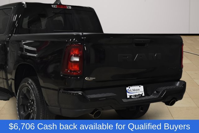 New 2026 RAM 1500 Express AWD/4WD image 32