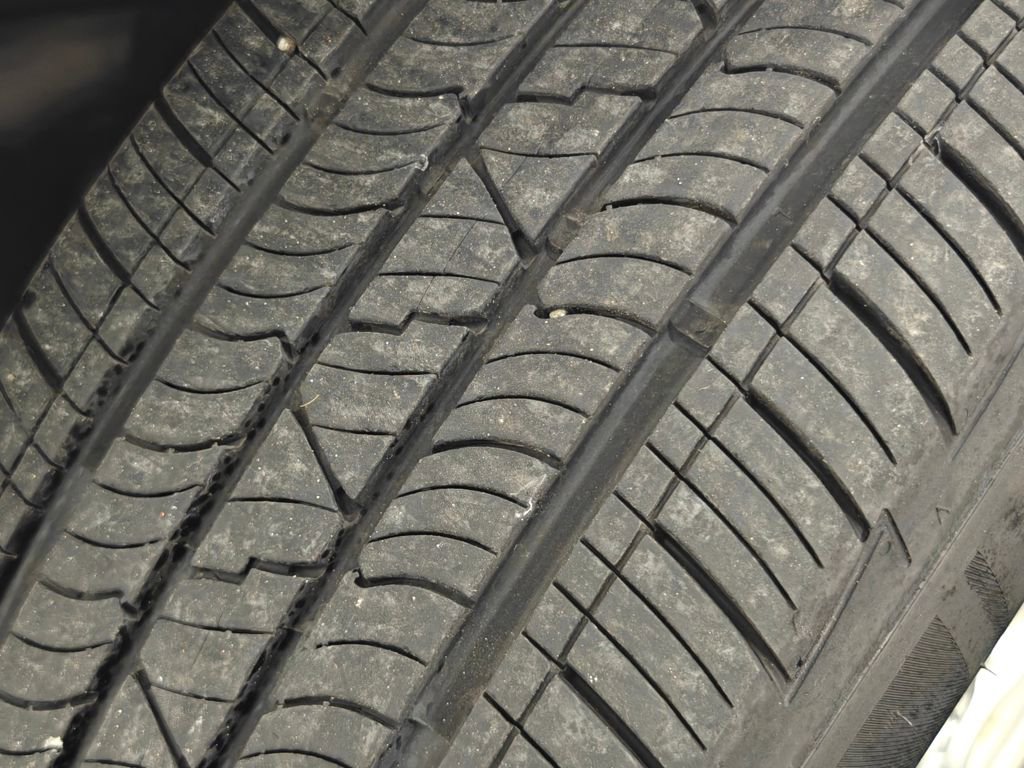 Used 2012 Toyota RAV4 4WD w/ Value Pkg image 27