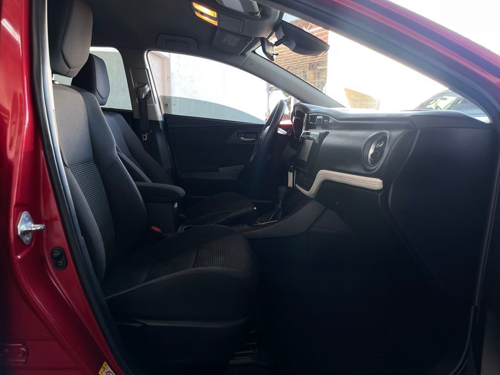 Used 2018 Toyota Corolla iM w/ All-Weather Mat Package image 15