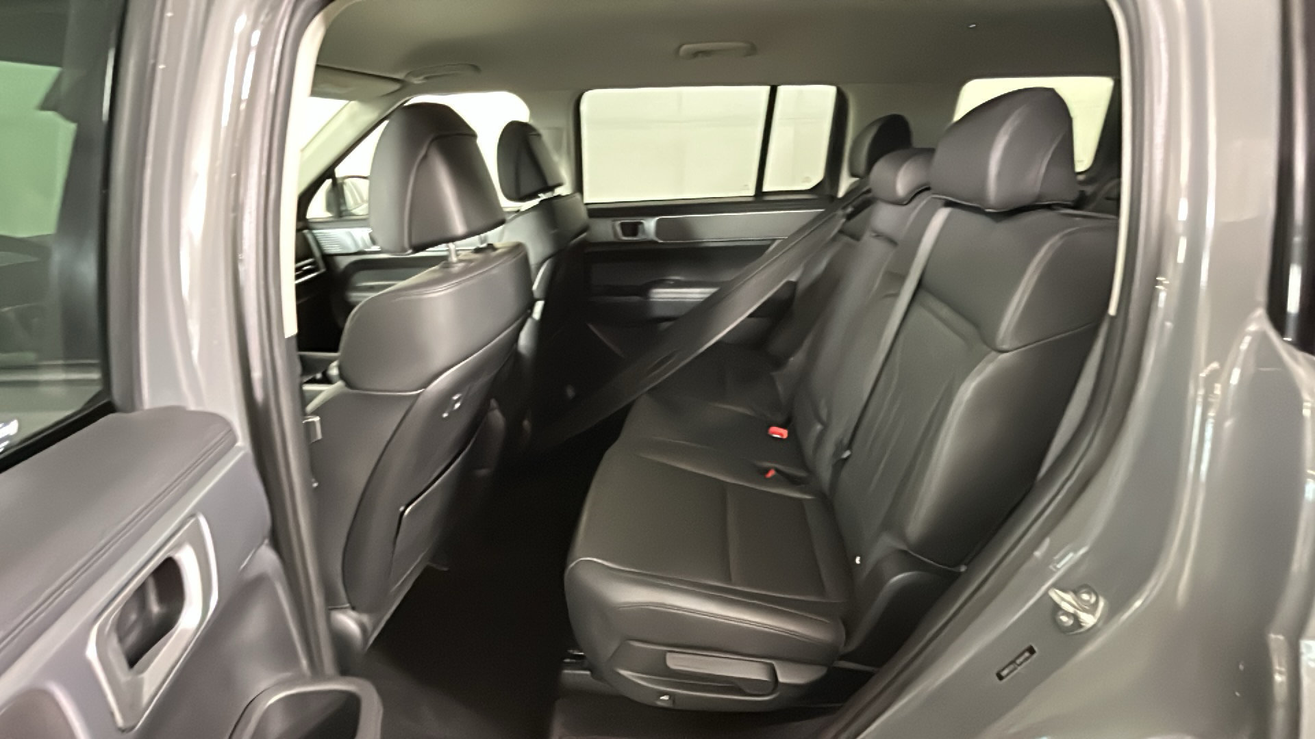 Used 2024 Hyundai Santa Fe SEL AWD/4WD image 31