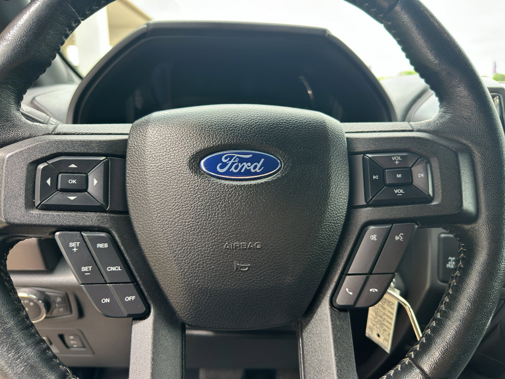 Used 2017 Ford F150 XLT w/ Equipment Group 302A Luxury AWD/4WD image 5