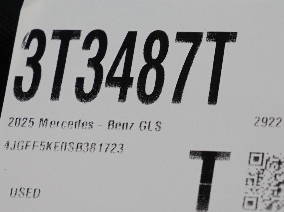 Used 2025 Mercedes-Benz GLS 450 GLS 450 image 34