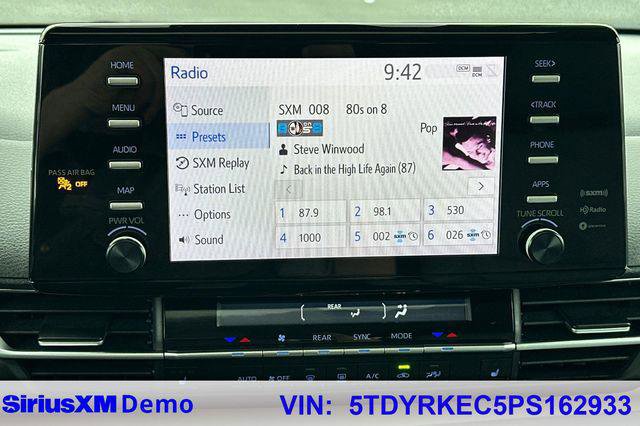 Certified 2023 Toyota Sienna XLE image 35