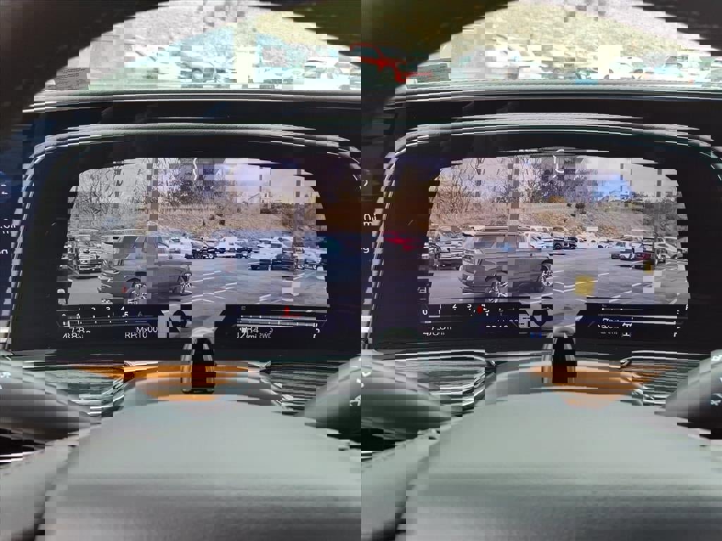 Used 2023 Cadillac Escalade Premium Luxury image 20