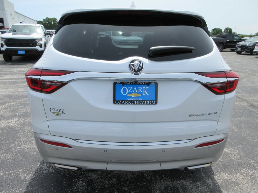Certified 2019 Buick Enclave Essence FWD image 4