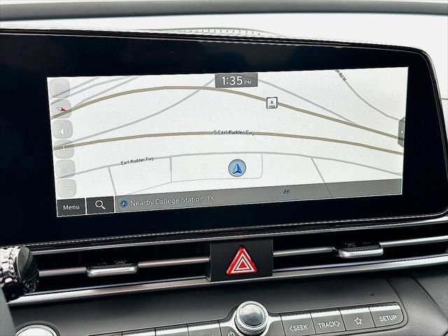 Used 2024 Hyundai Elantra SEL w/ Convenience Package image 17