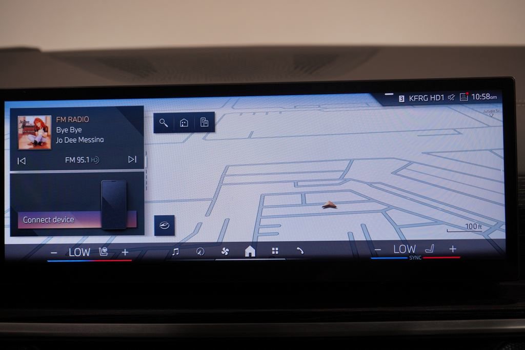 Used 2026 BMW X7 xDrive40i w/ M Sport Package AWD/4WD image 12