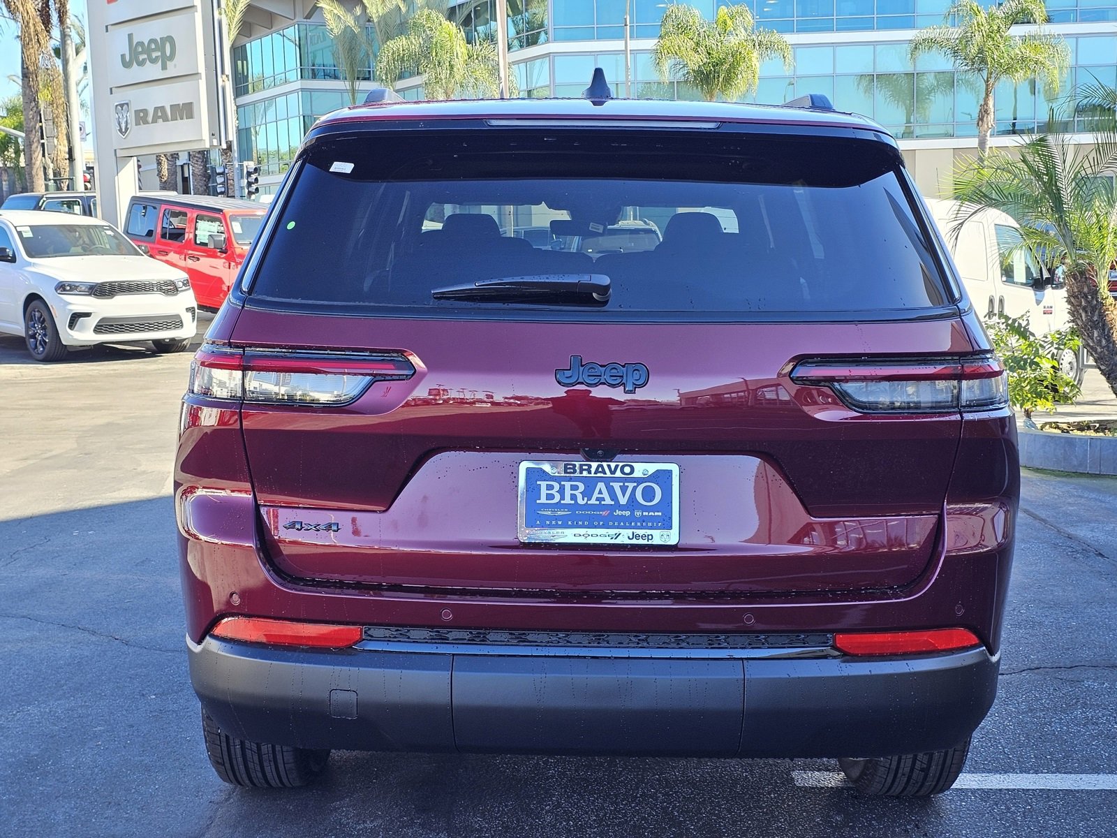 New 2025 Jeep Grand Cherokee L Altitude image 6