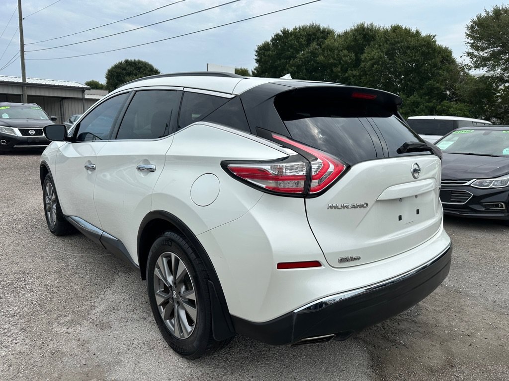 Used 2015 Nissan Murano SV w/ Premium Package FWD image 4