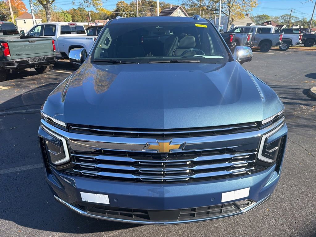 New 2026 Chevrolet Suburban Premier image 2