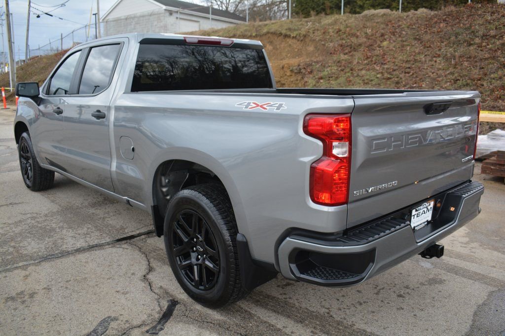 Used 2023 Chevrolet Silverado 1500 Custom image 7