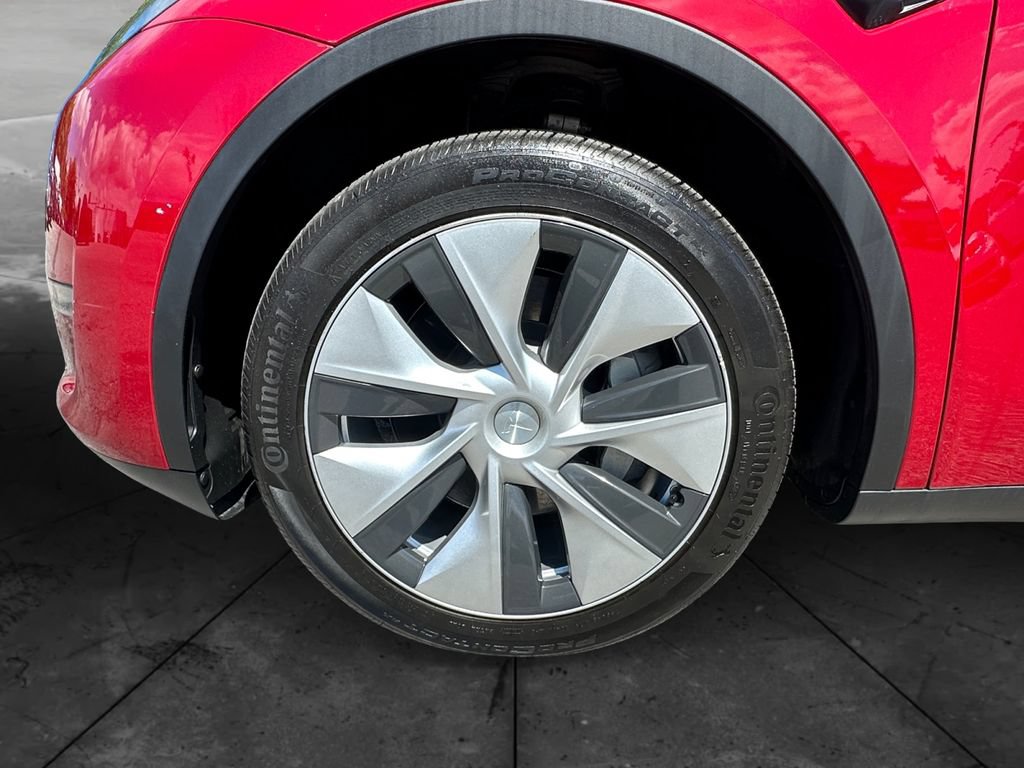 Used 2023 Tesla Model Y Long Range AWD/4WD image 14
