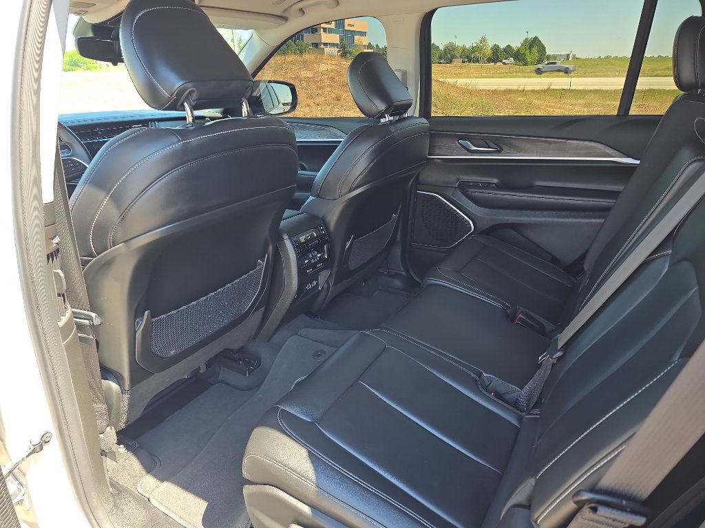 Used 2021 Jeep Grand Cherokee L Limited image 13