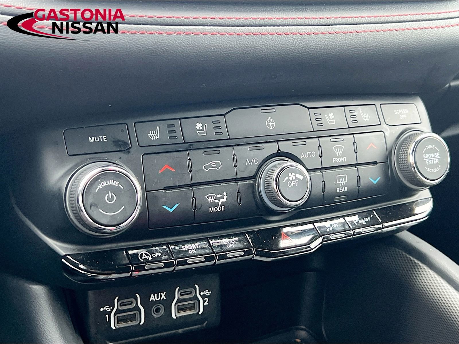 Used 2024 Dodge Durango GT image 21