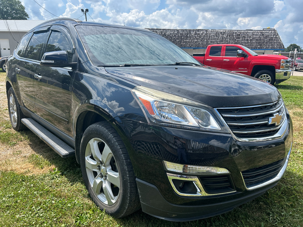 Used 2017 Chevrolet Traverse LT w/ Style and Technology Package FWD image 9
