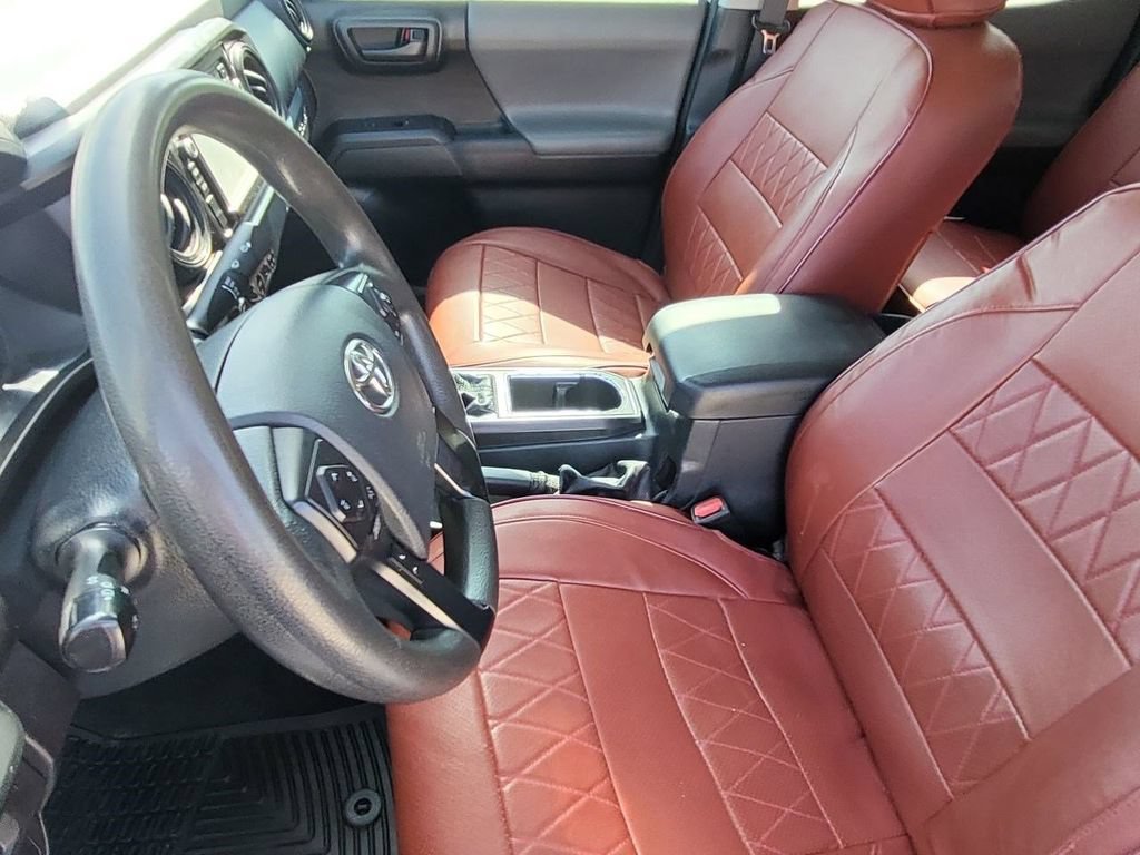 Used 2019 Toyota Tacoma SR AWD/4WD image 23