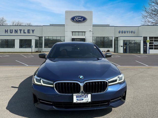 Used 2022 BMW 540i xDrive image 3