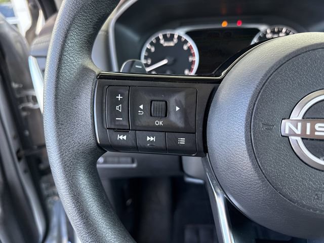 Used 2023 Nissan Rogue SV image 21