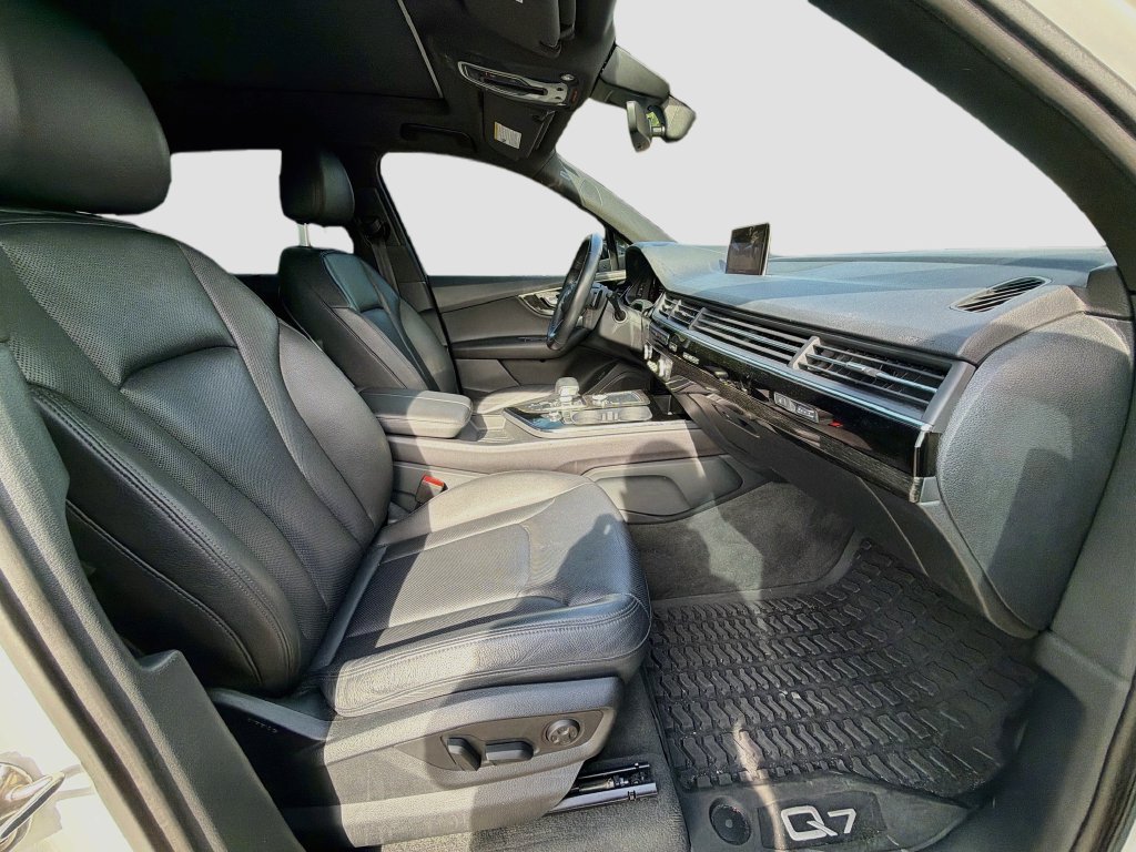 Used 2019 Audi Q7 3.0T Prestige w/ Prestige Package AWD/4WD image 33