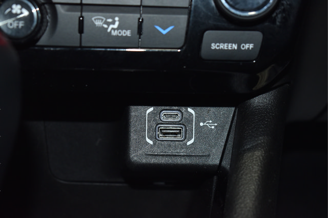 Used 2025 Jeep Compass Trailhawk AWD/4WD image 27