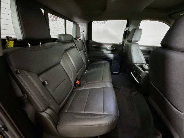 Used 2023 GMC Sierra 1500 SLT w/ SLT Premium Package AWD/4WD image 27