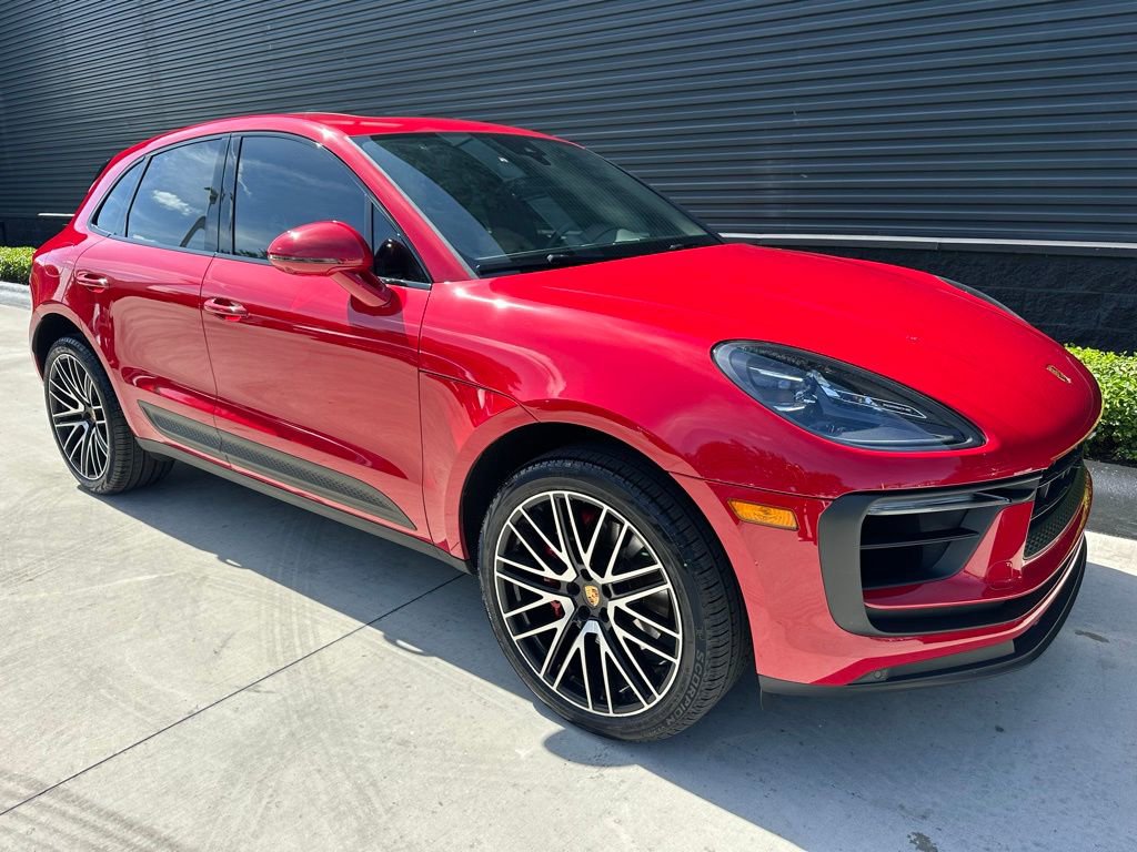 Certified 2024 Porsche Macan S image 11