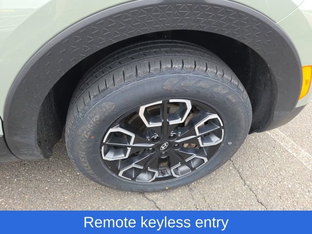 Used 2024 Hyundai Santa Cruz SEL AWD/4WD image 12