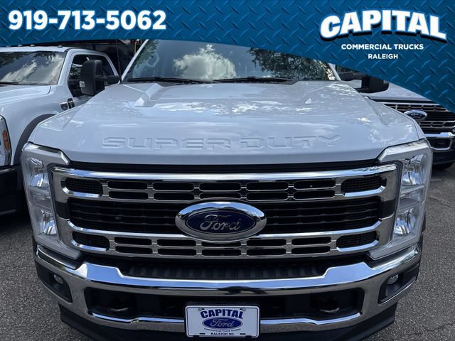 New 2026 Ford F550 4x4 Crew Cab image 12