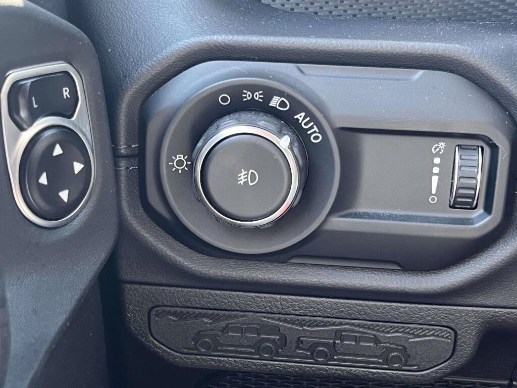Used 2024 Jeep Wrangler Unlimited Rubicon 392 AWD/4WD image 33