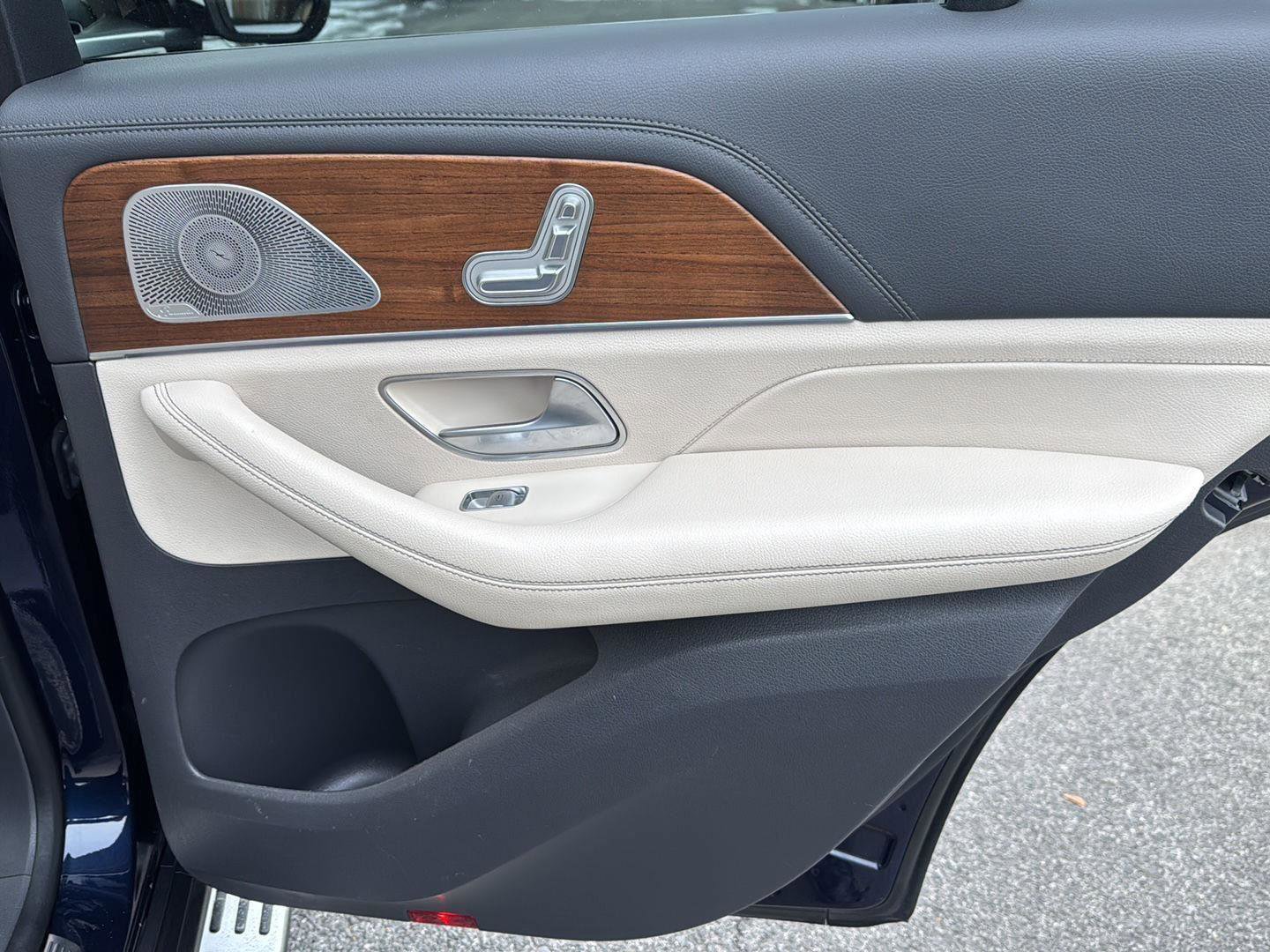 Used 2020 Mercedes-Benz GLE 350 4MATIC w/ 3rd Row Seat Package image 41