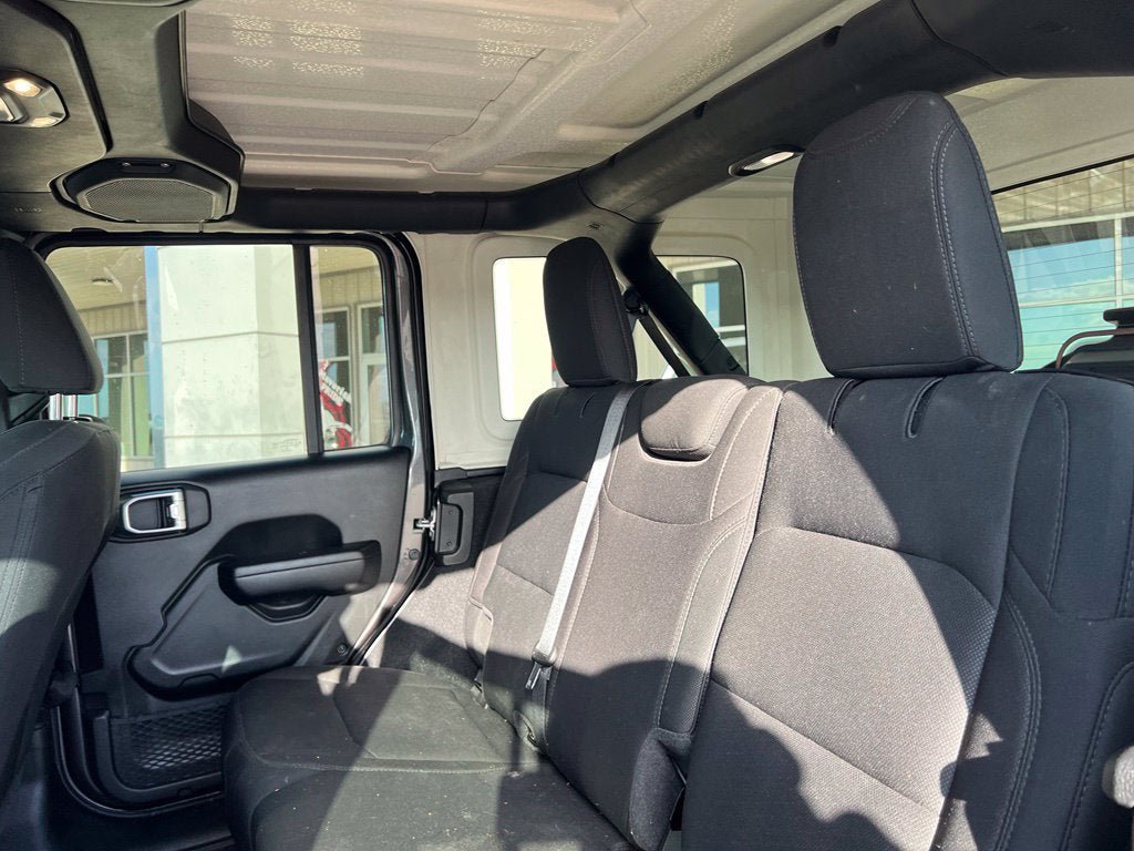 Certified 2022 Jeep Wrangler Unlimited Sport AWD/4WD image 18