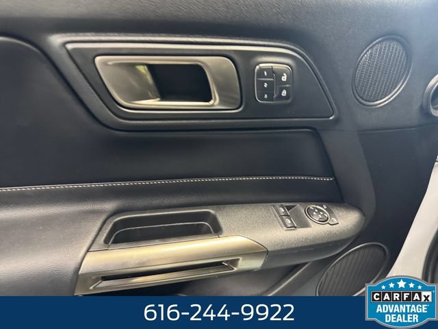 Used 2021 Ford Mustang Shelby GT500 w/ Technology Package RWD image 25