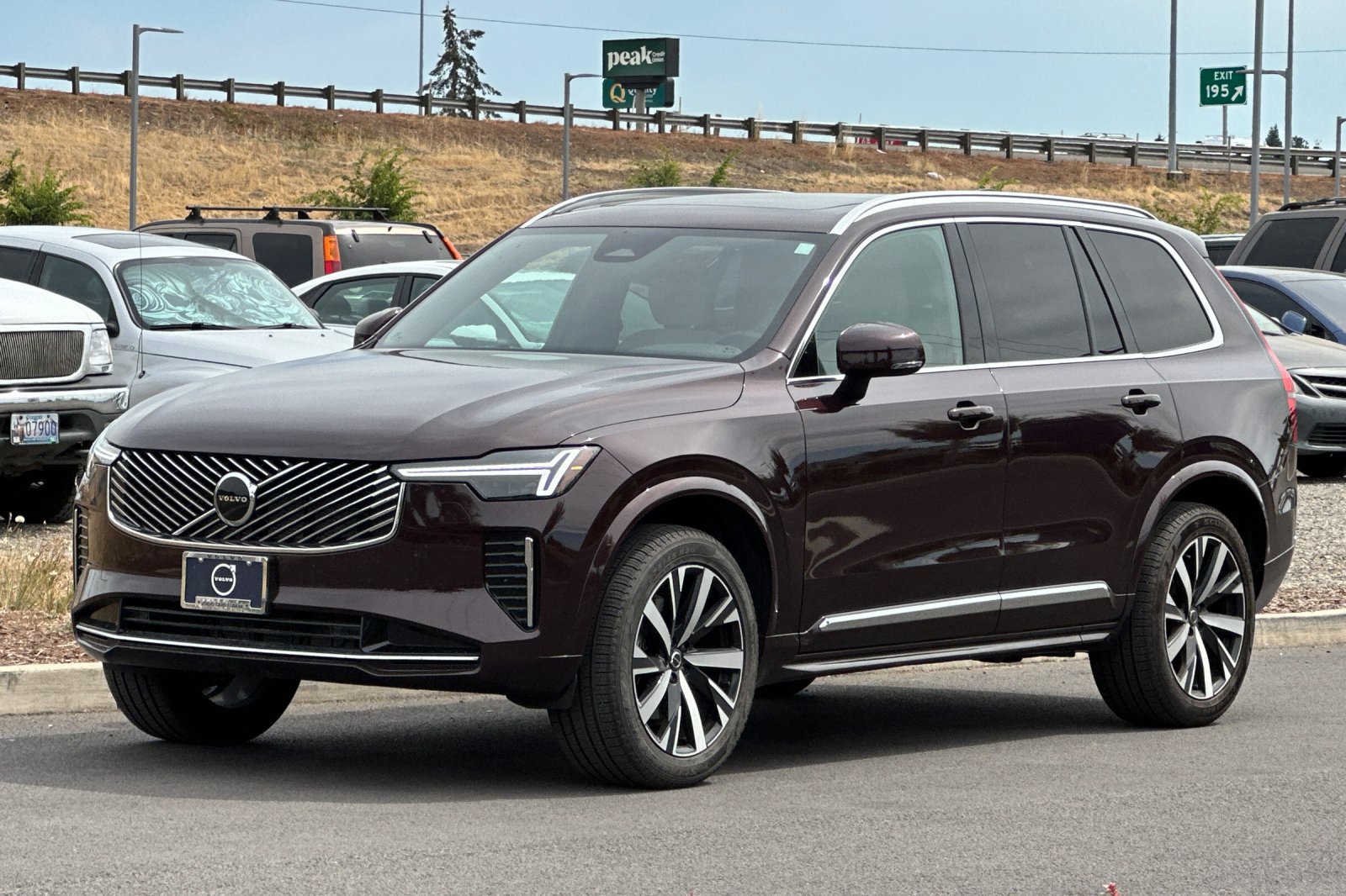 Used 2026 Volvo XC90 B5 Core w/ Protection Package AWD/4WD image 7