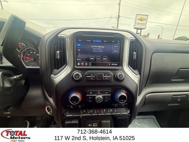 Used 2021 Chevrolet Silverado 1500 LT w/ Z71 Off-Road Package AWD/4WD image 20