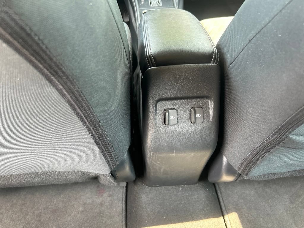 Used 2024 Nissan Kicks SR FWD image 29