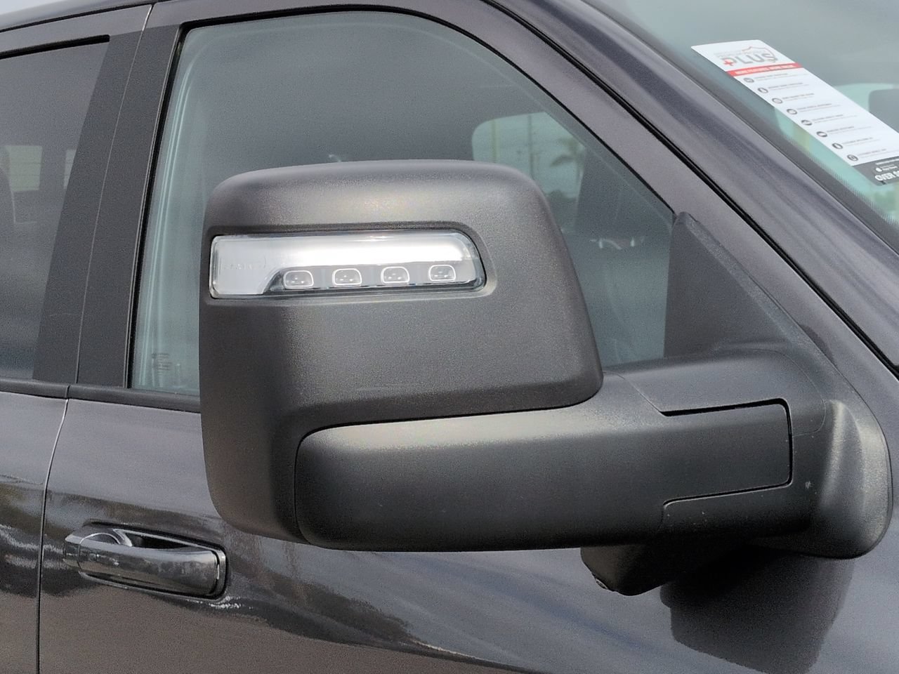 Used 2025 RAM 2500 Limited AWD/4WD image 12