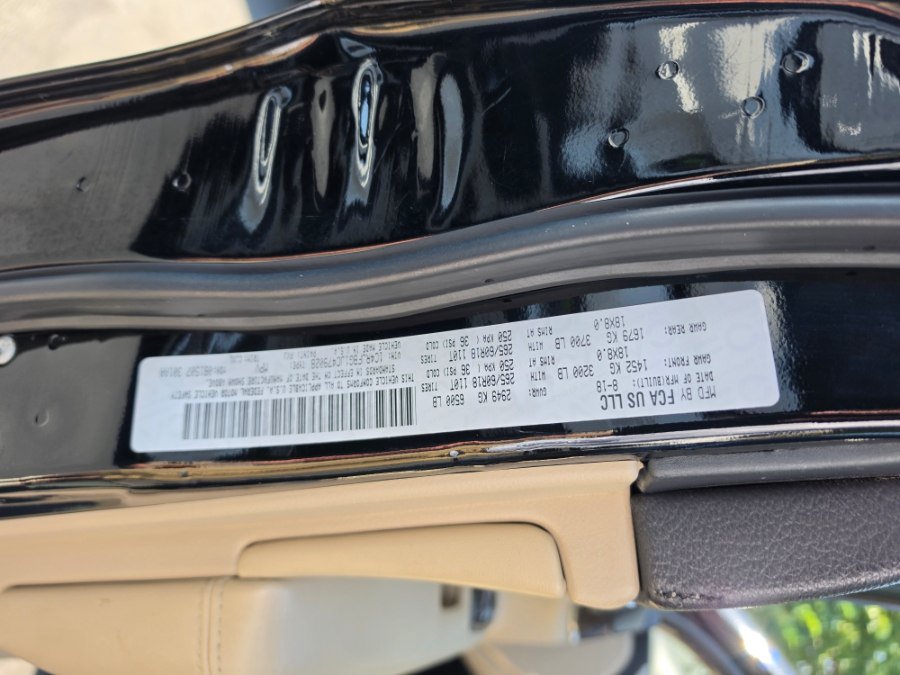 Used 2018 Jeep Grand Cherokee Limited AWD/4WD image 13