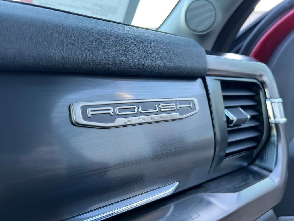 New 2026 Ford F250 Lariat w/ Black Appearance Package image 29