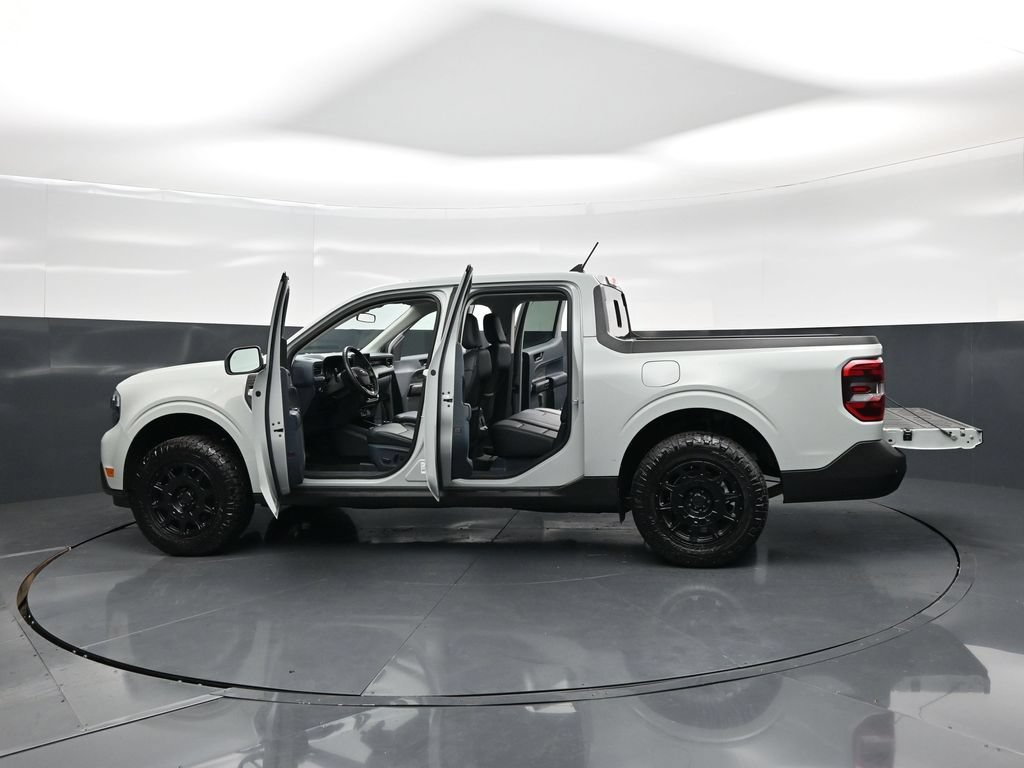 Used 2024 Ford Maverick Lariat w/ Black Appearance Package AWD/4WD image 33