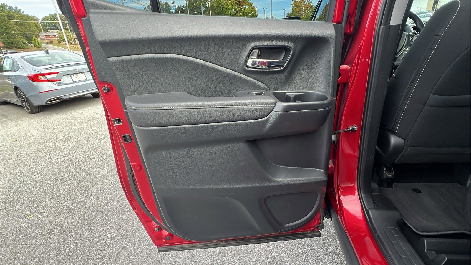 Used 2023 Honda Ridgeline Sport image 18