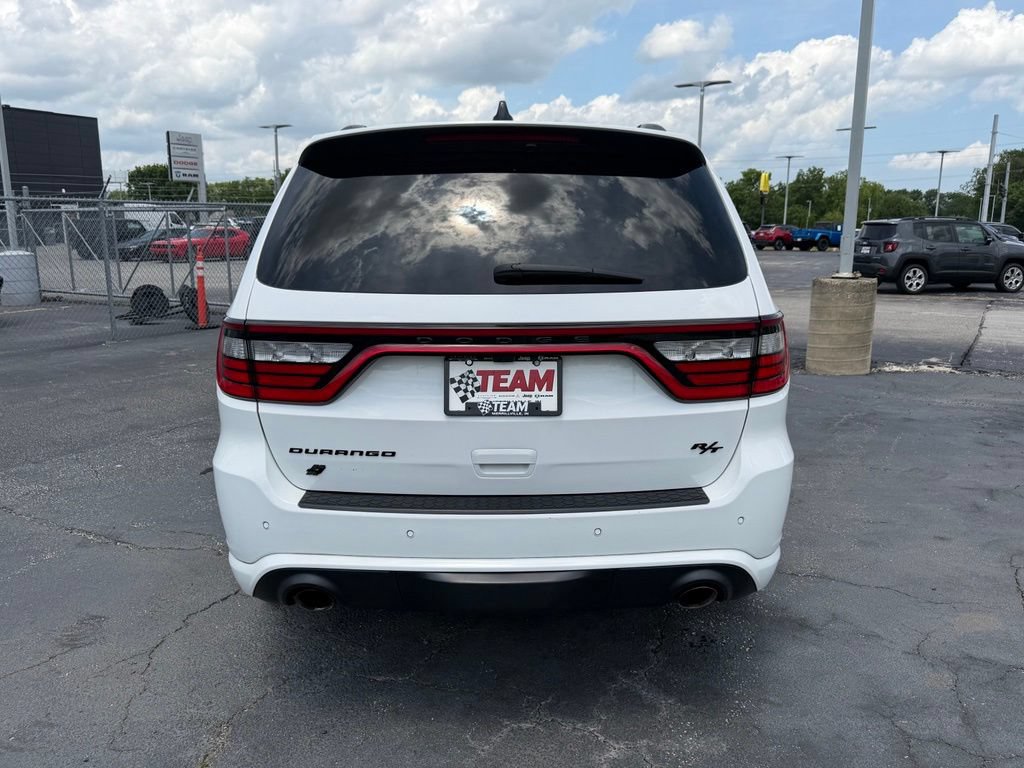 Used 2023 Dodge Durango R/T w/ Tow 'N Go Package AWD/4WD image 10