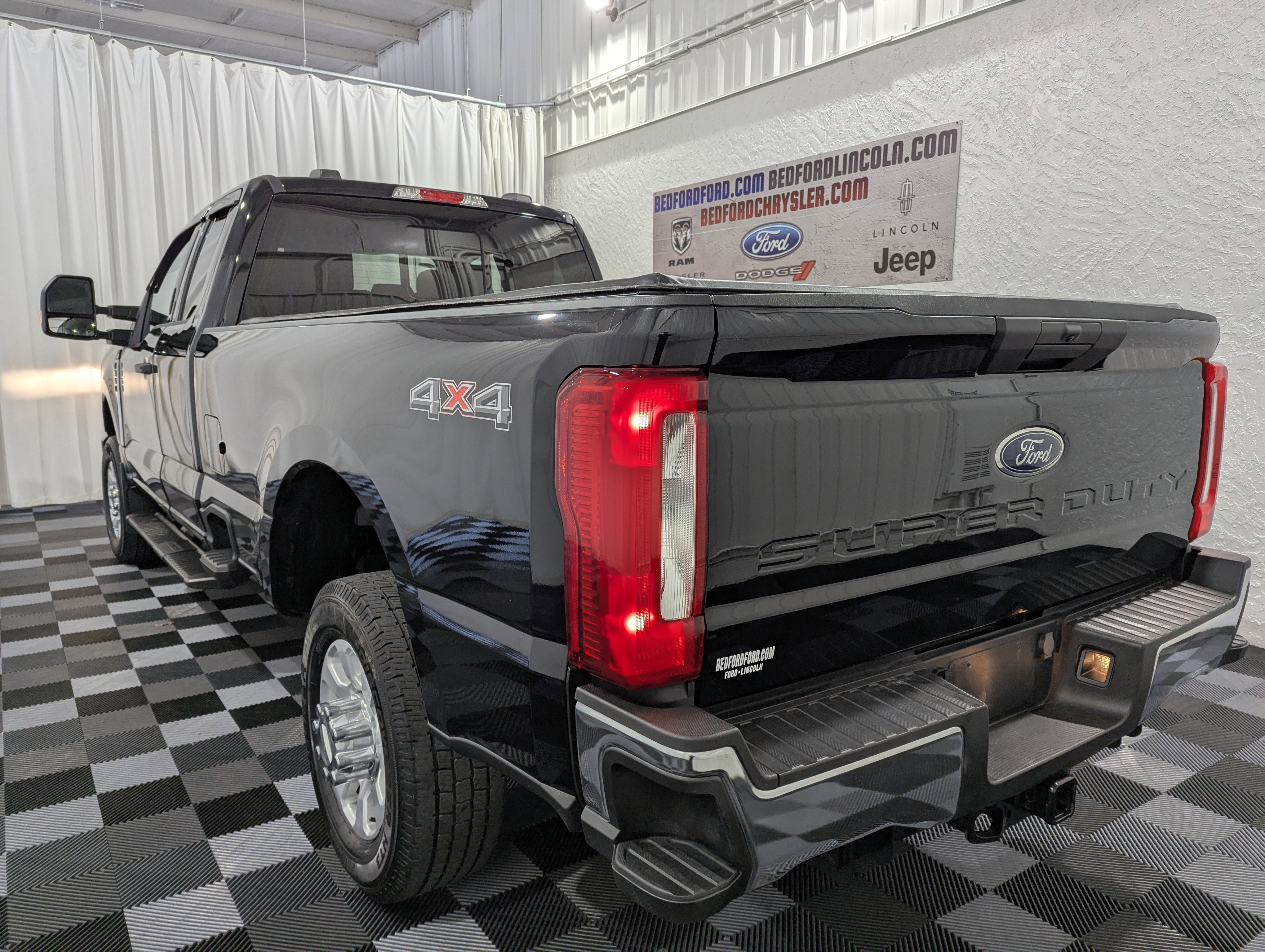 Used 2024 Ford F350 XLT AWD/4WD image 10