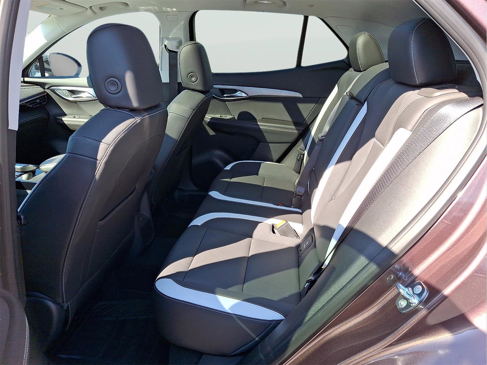 Used 2024 Buick Envision Sport Touring image 10