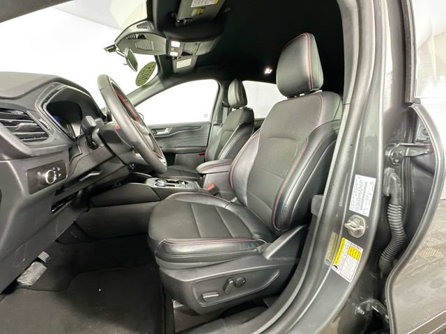 Used 2025 Ford Escape ST-Line AWD/4WD image 16