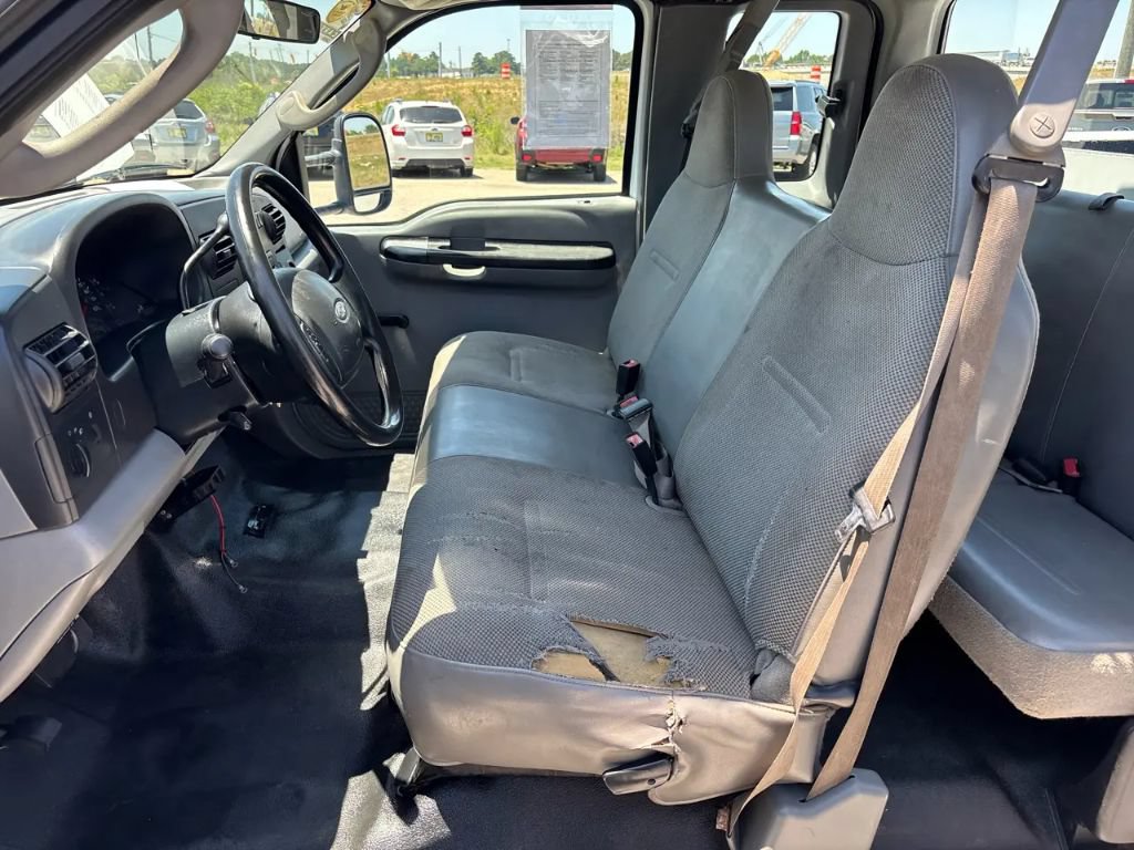 Used 2006 Ford F250 XL RWD image 16